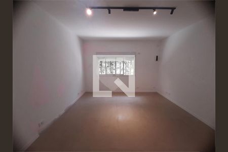 Casa à venda com 4 quartos, 400m² em Jardim Sao Bento, São Paulo
