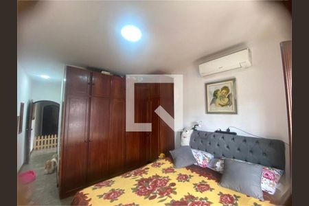 Casa à venda com 4 quartos, 198m² em Vila Ester (Zona Norte), São Paulo