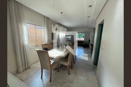 Casa à venda com 4 quartos, 313m² em Renascença, Belo Horizonte