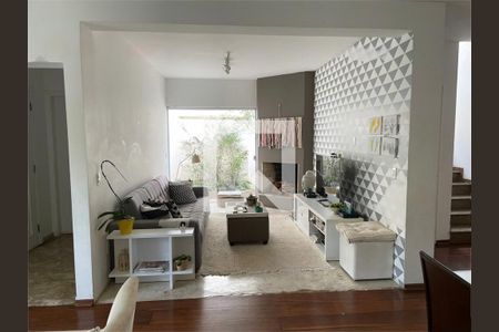 Casa à venda com 4 quartos, 245m² em Jardim Prudência, São Paulo