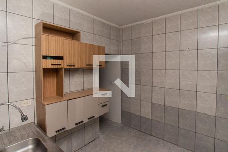 Cozinha de casa de condomínio para alugar com 1 quarto, 33m² em Parque Vitoria, São Paulo
