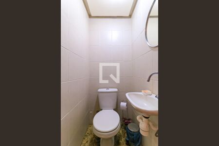 Lavabo de casa para alugar com 2 quartos, 86m² em Méier, Rio de Janeiro