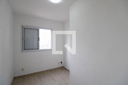 Quarto 1 de apartamento para alugar com 3 quartos, 73m² em Jardim Henriqueta, Taboão da Serra