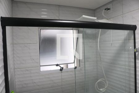 Banheiro de kitnet/studio para alugar com 1 quarto, 25m² em Lapa, São Paulo