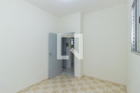 Quarto 2 de casa para alugar com 2 quartos, 70m² em Vila Itaberaba, São Paulo