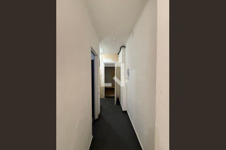 Corredor de kitnet/studio para alugar com 1 quarto, 45m² em Centro Histórico de São Paulo, São Paulo