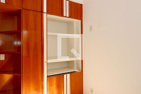Quarto 2 de apartamento para alugar com 2 quartos, 98m² em C Azul, Salvador