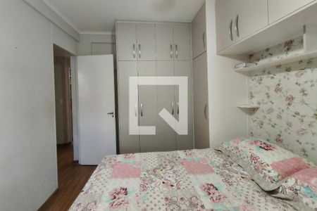 Quarto 2 de apartamento para alugar com 2 quartos, 58m² em Parque Residencial Vila União, Campinas