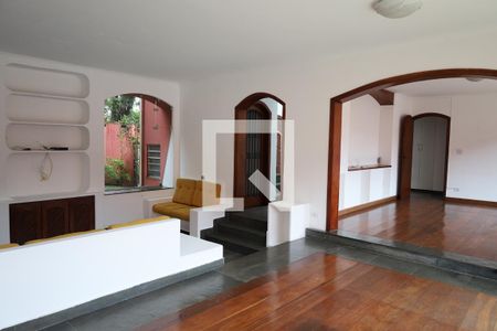 Casa para alugar com 4 quartos, 428m² em Interlagos, São Paulo