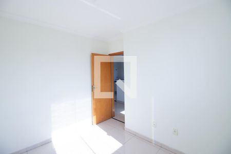 Quarto 1 de apartamento para alugar com 2 quartos, 42m² em Parque Xangri-lá, Contagem