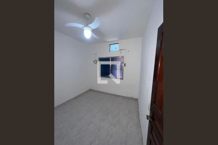 Quarto de casa para alugar com 2 quartos, 180m² em Parque Anchieta, Nilópolis