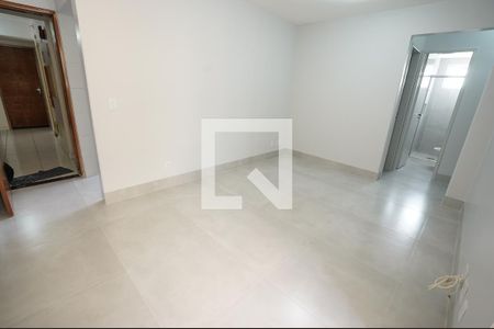 Apartamento à venda com 3 quartos, 67m² em Jardim Ana Lúcia, Goiânia