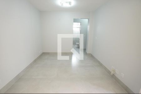 Apartamento à venda com 3 quartos, 67m² em Jardim Ana Lúcia, Goiânia