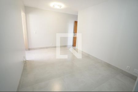 Apartamento à venda com 3 quartos, 67m² em Jardim Ana Lúcia, Goiânia