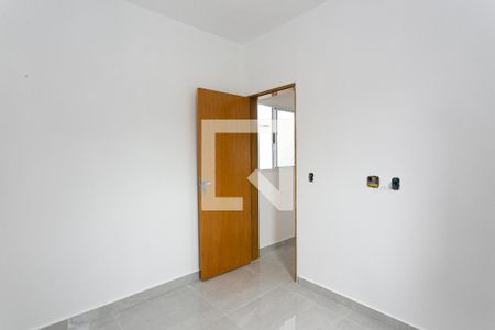 Quarto 1 de apartamento para alugar com 2 quartos, 45m² em Vila Dalila, São Paulo