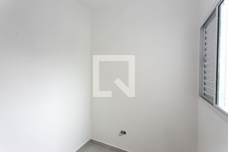 Quarto 2 de apartamento para alugar com 2 quartos, 45m² em Vila Dalila, São Paulo