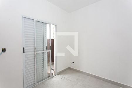 Quarto 1 de apartamento para alugar com 2 quartos, 45m² em Vila Dalila, São Paulo