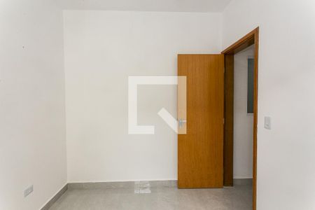 Quarto 1 de apartamento para alugar com 2 quartos, 45m² em Vila Dalila, São Paulo
