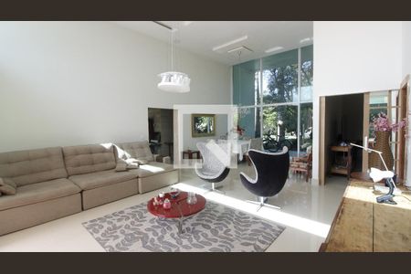 Casa para alugar com 5 quartos, 400m² em Ogiva, Cabo Frio