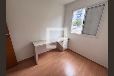 Quarto de apartamento à venda com 3 quartos, 82m² em Buritis, Belo Horizonte
