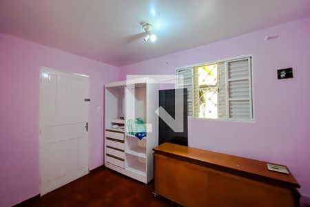 Quarto 2 de casa para alugar com 2 quartos, 80m² em Vila Invernada, São Paulo