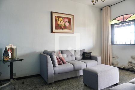 Sala 1 de casa à venda com 3 quartos, 300m² em Santa Cruz, Belo Horizonte