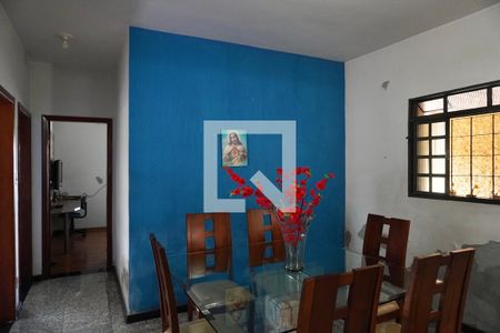 Sala de Jantar de casa à venda com 3 quartos, 300m² em Santa Cruz, Belo Horizonte