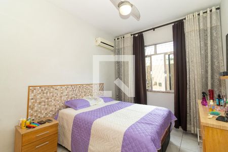 Quarto 1 de casa à venda com 3 quartos, 120m² em Realengo, Rio de Janeiro
