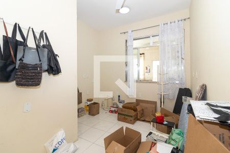 Quarto 2 de casa à venda com 3 quartos, 120m² em Realengo, Rio de Janeiro