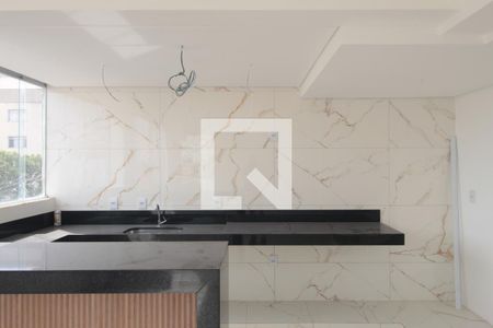 Sala de Estar de apartamento à venda com 3 quartos, 155m² em Heliópolis, Belo Horizonte