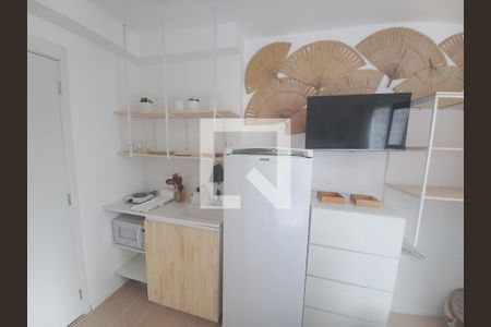 Sala/Cozinha de kitnet/studio para alugar com 1 quarto, 15m² em República, São Paulo
