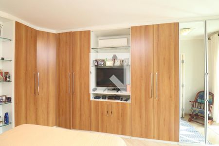 Suíte  de casa à venda com 3 quartos, 175m² em Vila Nova Mazzei, São Paulo