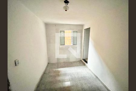 Quarto 2 de casa para alugar com 1 quarto, 32m² em Jardim dos Francos, São Paulo