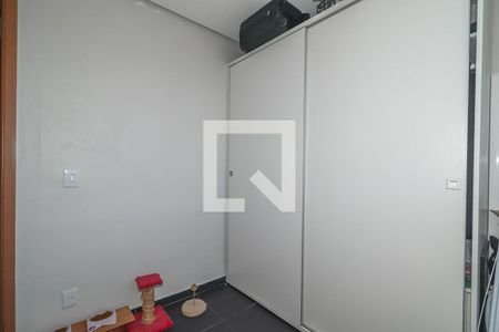 Quarto 2 de apartamento para alugar com 2 quartos, 44m² em Jardim Dona Leopoldina, Porto Alegre