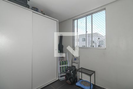Quarto 2 de apartamento para alugar com 2 quartos, 44m² em Jardim Dona Leopoldina, Porto Alegre
