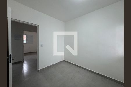 Quarto 2 de apartamento para alugar com 2 quartos, 40m² em Santo Antônio, Osasco