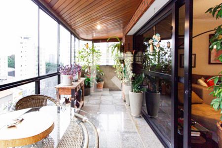 Varanda de apartamento à venda com 3 quartos, 213m² em Perdizes, São Paulo