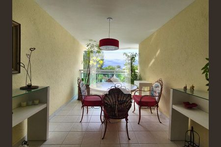 Apartamento à venda com 2 quartos, 235m² em Barra da Tijuca, Rio de Janeiro