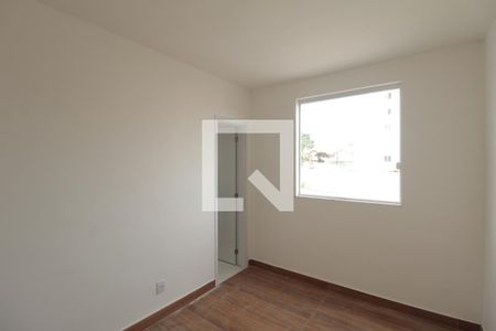 Suite de apartamento à venda com 3 quartos, 78m² em Heliópolis, Belo Horizonte