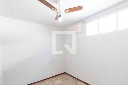 Quarto 2 de casa para alugar com 2 quartos, 70m² em Senador Vasconcelos, Rio de Janeiro
