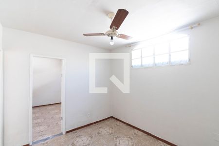 Quarto 1 de casa para alugar com 2 quartos, 70m² em Senador Vasconcelos, Rio de Janeiro