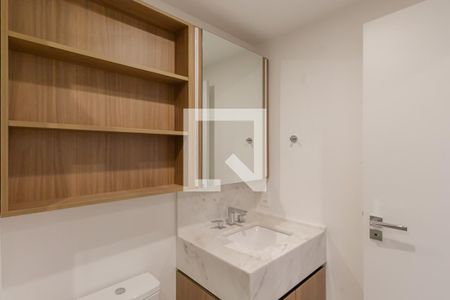 Banheiro de kitnet/studio para alugar com 1 quarto, 32m² em Indianópolis, São Paulo