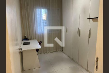 Escritório com mesa e cadeira, com vista para a rua. de apartamento à venda com 4 quartos, 69m² em Maranhão, São Paulo