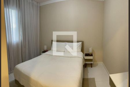 Quarto com cama de casal, cortinas e iluminação adequada. de apartamento à venda com 4 quartos, 69m² em Maranhão, São Paulo