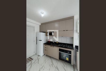 Cozinha - Armários de apartamento para alugar com 2 quartos, 38m² em Jardim Imperador (zona Sul), São Paulo