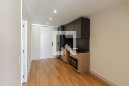 Sala e Cozinha de apartamento para alugar com 1 quarto, 40m² em Indianópolis, São Paulo