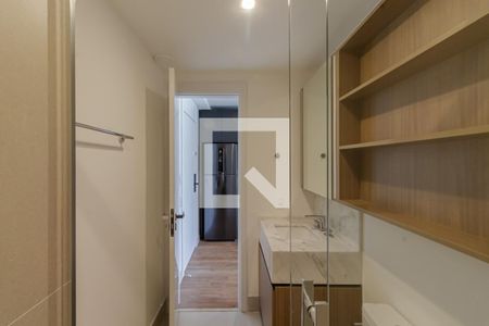 Banheiro de apartamento para alugar com 1 quarto, 40m² em Indianópolis, São Paulo