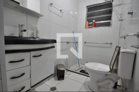 Banheiro 1 de casa à venda com 2 quartos, 196m² em Parque Edu Chaves, São Paulo