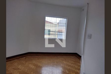 Casa à venda com 3 quartos, 200m² em Lapa de Baixo, São Paulo