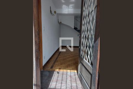 Casa à venda com 3 quartos, 200m² em Lapa de Baixo, São Paulo